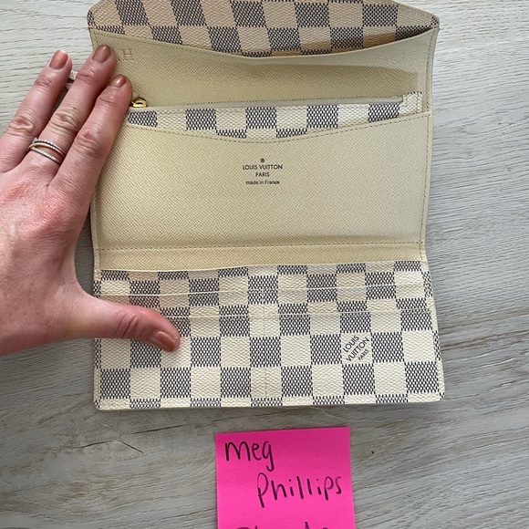 Auth Louis Vuitton Josephine Damier Azur Wallet - Picture 2 of 13